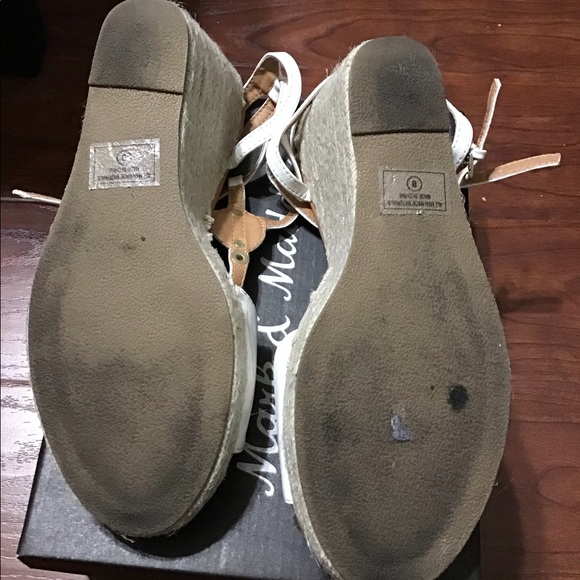 Open toed white espadrilles - Picture 3 of 3